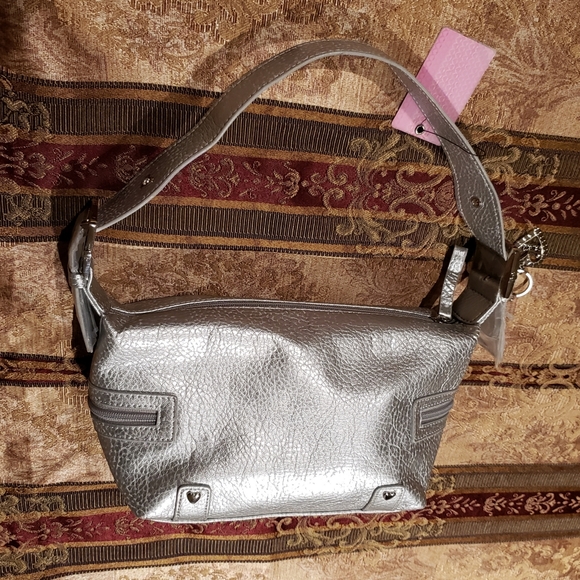 Handbag - Picture 6 of 13
